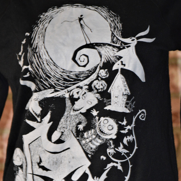 Nightmare Before Christmas Reversible Long Sleeve - Picture 2 of 4